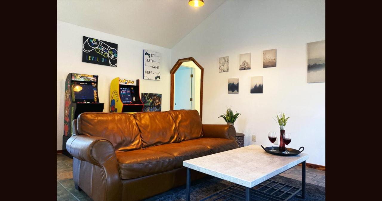 3Bd Cabin Family Fun Arcade Games Fire Pit 5 Min From Lake Fishing Hunting Broken Bow Εξωτερικό φωτογραφία